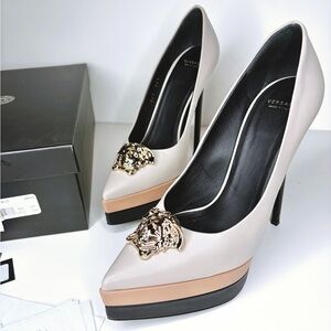 Versace Decollete T140 Vitellino Pumps